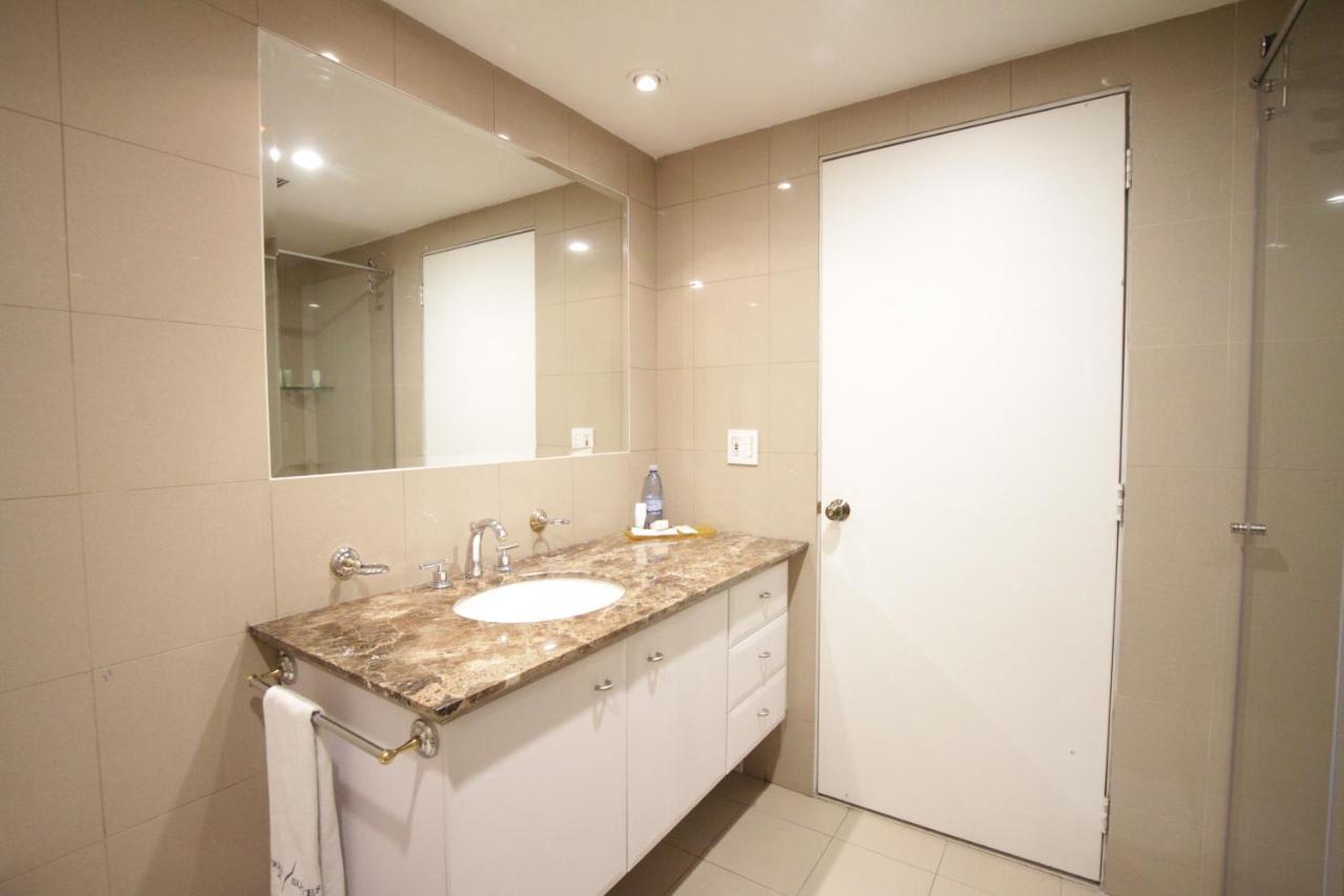 Aparta Hotel Torres De Suites Кито Экстерьер фото