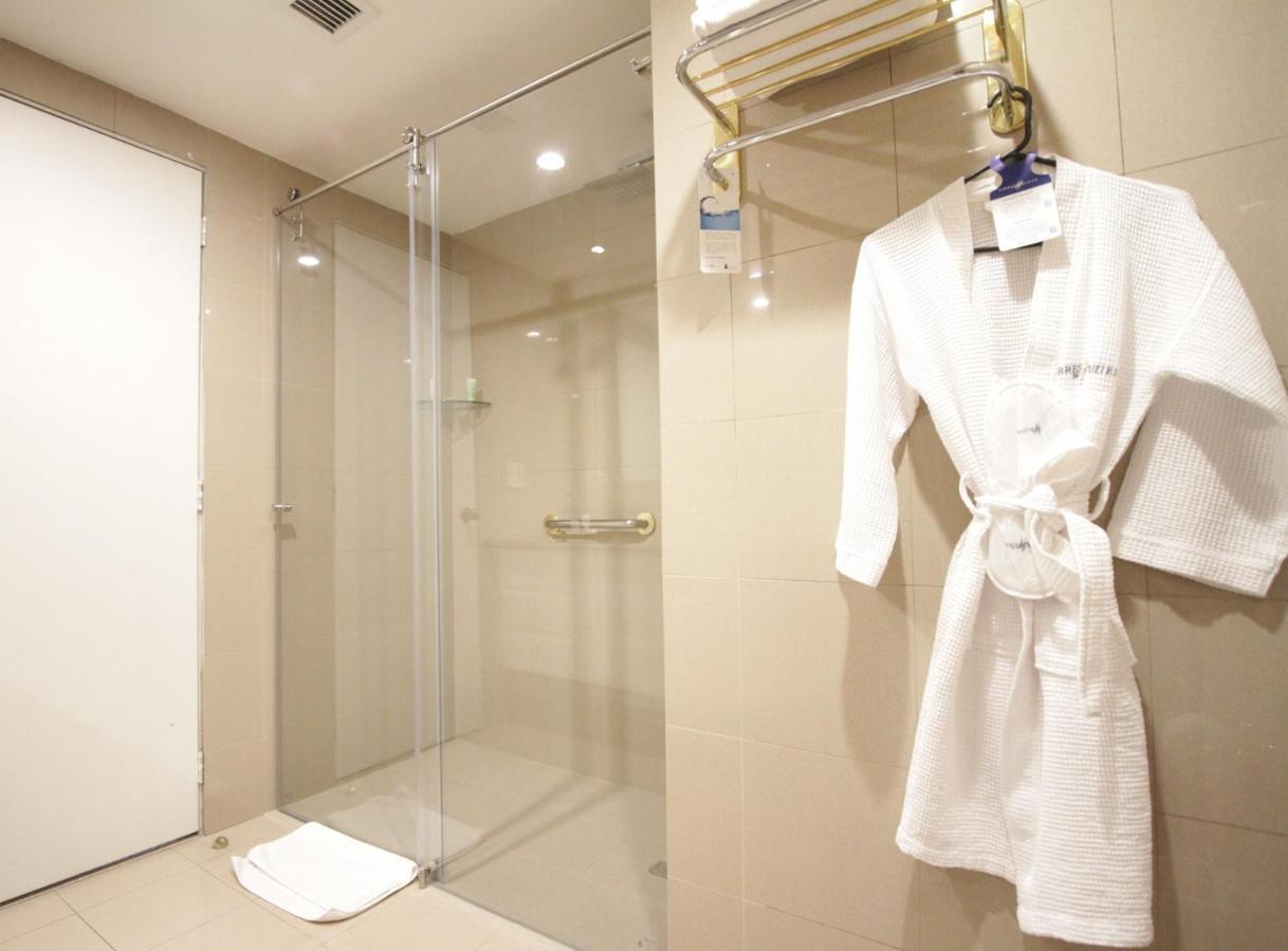 Aparta Hotel Torres De Suites Кито Экстерьер фото
