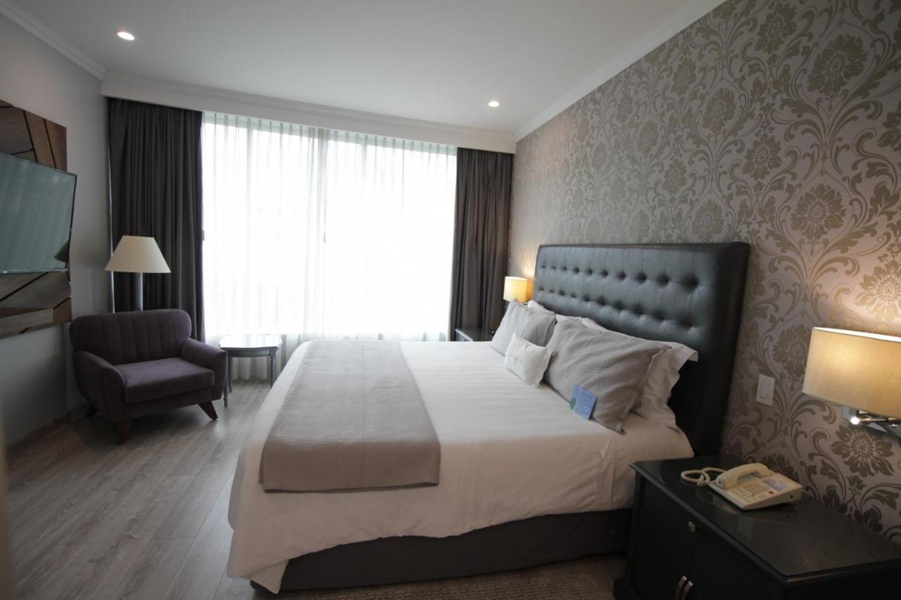 Aparta Hotel Torres De Suites Кито Экстерьер фото