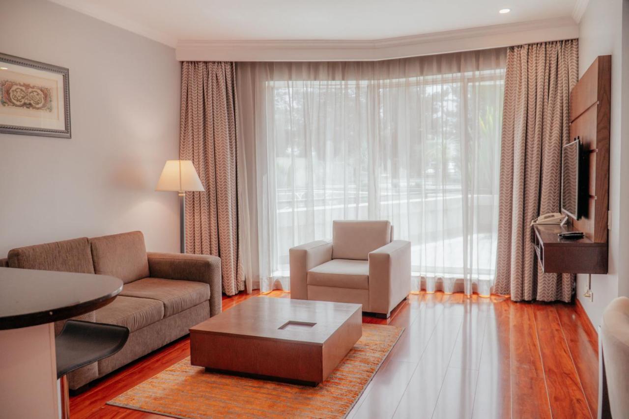 Aparta Hotel Torres De Suites Кито Экстерьер фото