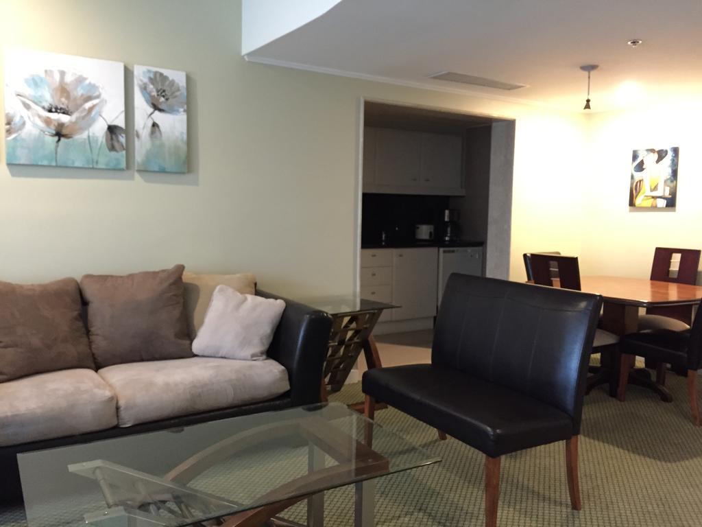 Aparta Hotel Torres De Suites Кито Номер фото