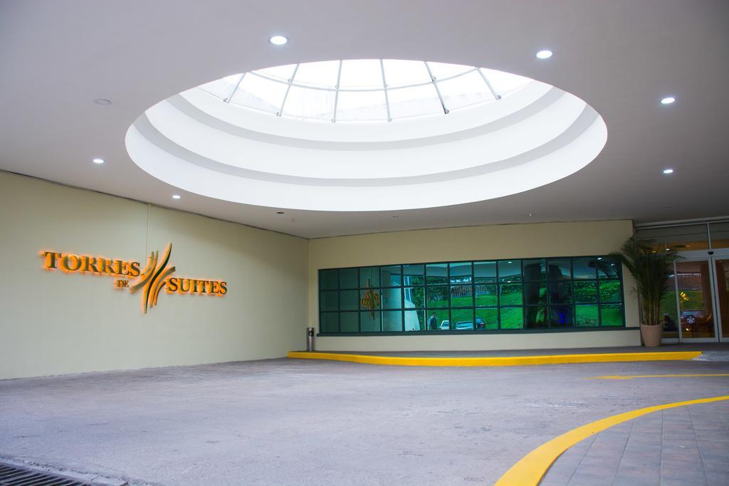 Aparta Hotel Torres De Suites Кито Экстерьер фото