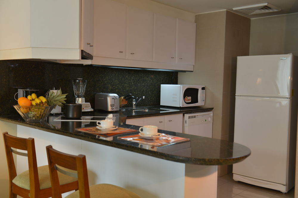 Aparta Hotel Torres De Suites Кито Экстерьер фото