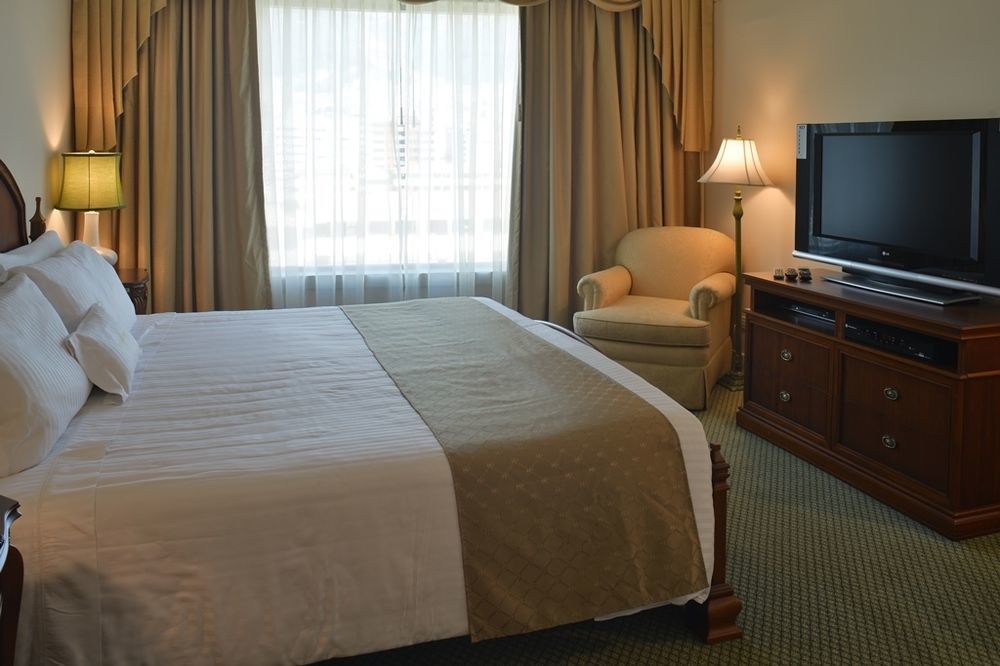 Aparta Hotel Torres De Suites Кито Экстерьер фото